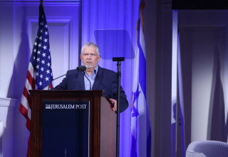 אלוף (במיל') אמיר אשל בכנס "הג'רוזלם פוסט" 2026 (צילום: מרק ישראל סלם)