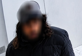הרס ברמת השרון, הדייר מטיל אימה  (צילום: שימוש לפי סעיף 27א')