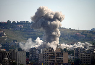 תקיפה בלבנון (צילום: REUTERS/Stringer)