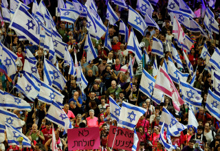 מחאה נגד הרפורמה המשפטית (צילום: רויטרס)