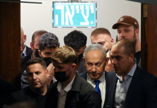 בנימין נתניהו הצבעה מבקר (צילום: רויטרס)