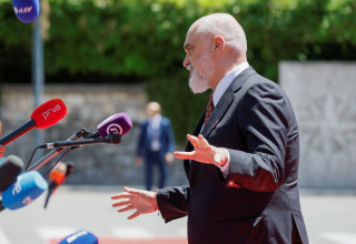 ראש הממשלה של אלבניה, אדי ראמה (צילום: REUTERS/Stevo Vasiljevic)