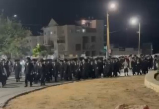 חרדים מפגינים (צילום: שימוש לפי סעיף 27א')