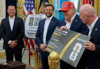 דונלד טראמפ וג'אני אינפנטינו בבית הלבן (צילום: Chip Somodevilla)