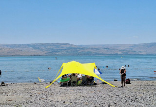 חוף מפרץ אמנון בכינרת (צילום: אושרי בן דור, איגוד ערים כינרת)