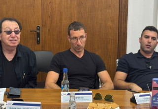 חשיפת צמיד מצוקה חכם SafeMe, המיועד לחולי דמנציה (צילום: יוסי אמבולנס)