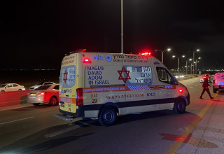 תאונת דרכים קטלנית סמוך לבאר שבע: נקבע מותו של נער בן 15 (צילום: תיעוד מבצעי מד"א)