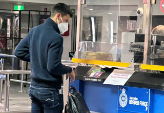 מה בדיוק קרה בשדה התעופה? נובאק נוחת (צילום: רויטרס)