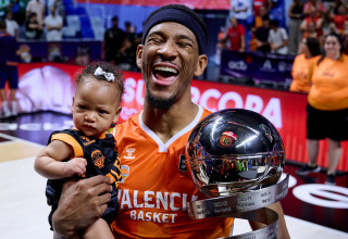 קמרון טיילור שחקן ולנסיה (צילום: GettyImages, Borja B. Hojas)
