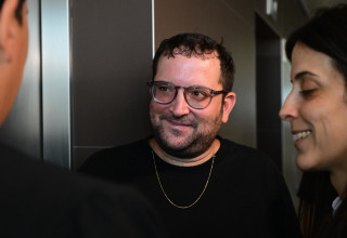יונתן אוריך הנאשם בפרשת הבילד, בדיון בביהמ"ש המחוזי בת"א  (צילום: אבשלום ששוני)