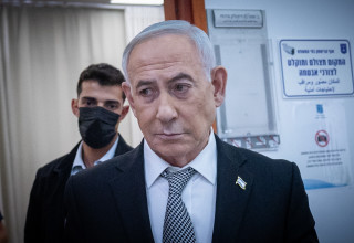 נתניהו בבית המשפט המחוזי בירושלים (צילום:  Yonatan Sindel/Flash90)