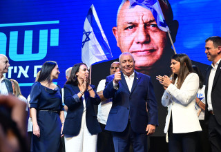 כנס ההשקה של מפלגת "ישר!" בראשות גדי איזנקוט (צילום: אבשלום ששוני)