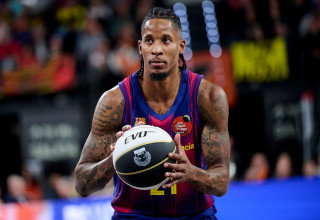 וויל קלייברן במדי ברצלונה (צילום: GettyImages, Borja B. Hojas)