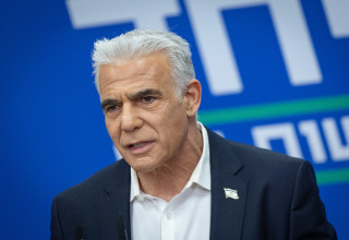 יאיר לפיד (צילום: יונתן זינדל פלאש 90)