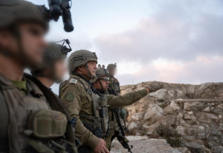 אייל זמיר במבצר הבופור בלבנון (צילום: דובר צהל)