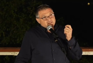 דוד זיני בנאום אתמול (ג') (צילום: דוברות השב"כ)