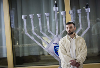 מתן אנגרסט (צילום: חיים גולדברג פלאש 90)