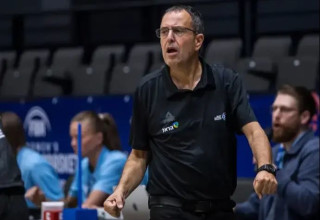 איזה ניצחון, איזו נבחרת. טל נתן (צילום: אתר רשמי, FIBA)
