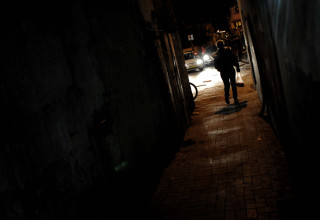 רחוב חשוך, אילוסטרציה (צילום: תומר נויברג פלאש 90)