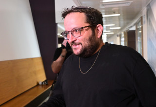 יונתן אוריך בבית המשפט (צילום: אבשלום שושני)