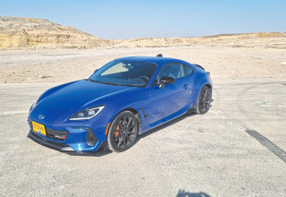 סובארו BRZ (צילום: אודי עציון)