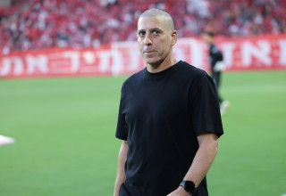 רן קוז'וך מאמן הפועל באר שבע (צילום: דני מרון)