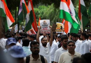 מחאה בהודו נגד שר הפנים (צילום: REUTERS/Anushree Fadnavis)