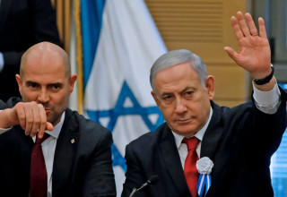ראש הממשלה בנימין נתניהו ושר המשפטים אמיר אוחנה, 3 באוקטובר 2019 (צילום: אתר רשמי)