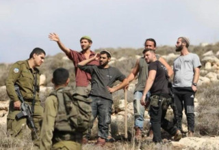 מתנחלים וחיילי צה"ל. למצולמים אין קשר לכתבה (צילום: רשתות חברתיות, שימוש לפי סעיף 27 א')