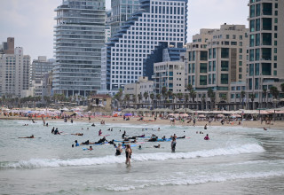 חוף הים בתל אביב (צילום: אבשלום ששוני)