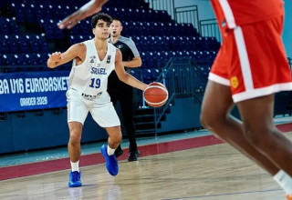 עומר סולומון (צילום: אתר רשמי, FIBA)