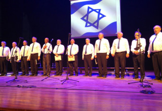 מקהלת ההורים השכולים (צילום: מאיר פבלובסקי)