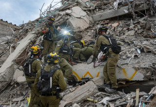 פעילות כוחות המשלחת הישראלית בזירת ההרס של רעידת האדמה בקולומביה (צילום: דובר צה"ל)