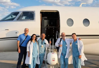 הצוות שהביא את הלב ארצה (צילום: דוברות בלינסון)