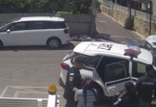 בני הזוג בנהריה מעוכבים (צילום: דוברות המשטרה)