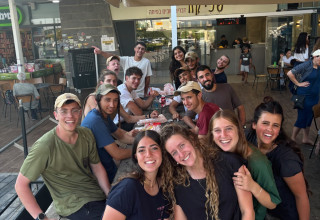 עמותת ''משפחה אחת'' במסע אתגרי בנקיק השחור (צילום: עמותת "משפחה אחת")