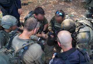 צה"ל במרחב בית מגוריו של המחבל (צילום: דובר צה"ל)