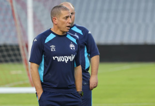 רן קוז'וך מאמן הפועל באר שבע (צילום: אודי ציטיאט)