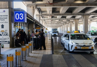 מוניות בנתב"ג  (צילום: נתי שוחט פלאש 90)