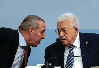 אבו מאזן וחוסיין אל שייח  (צילום: רויטרס)