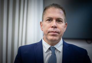 גלעד ארדן (צילום: יונתן זינדל, פלאש 90)