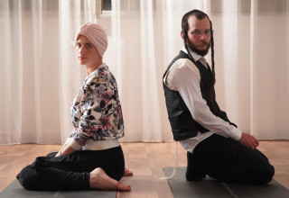 מיכאל מושונוב ויעל אלקנה בסרט "ואהבת" (צילום: זוהר מוטעין)