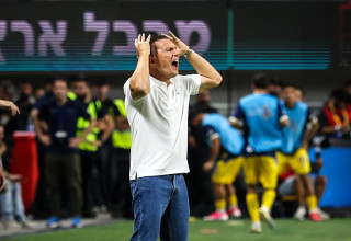 ברק בכר מאמן מכבי חיפה (צילום: קובי אליהו)