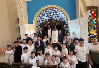 הכנות לחגים בקהילה היהודית באקו (צילום: באדיבות הקהילה היהודית באקו)
