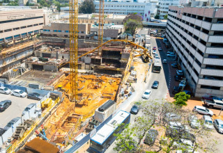 מבנה הנהלה ופגיה שלבים ראשונים  (צילום: קבוצת פדלון)