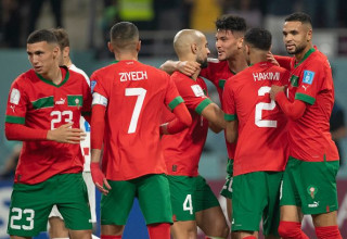 שחקני נבחרת מרוקו חוגגים במונדיאל 2022 בקטאר (צילום: Visionhaus)