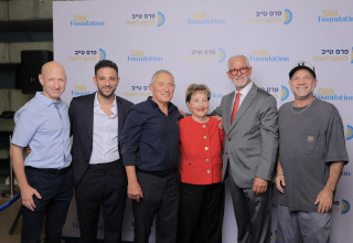 פרס טייב לחוסן לאומי לעמותת ״דף חדש” (צילום: קרן טייב)