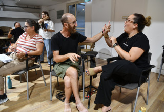 תיאטרון "נא לגעת" (צילום: אבשלום ששוני)