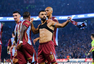 מוחמד סלאח חוגג במדי טרבזונספור (צילום: Getty Images Sport)