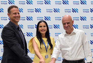ד"ר גיל לוי, ד"ר גלית קאופמן ואיל שוריאן (צילום: אסותא אשדוד)